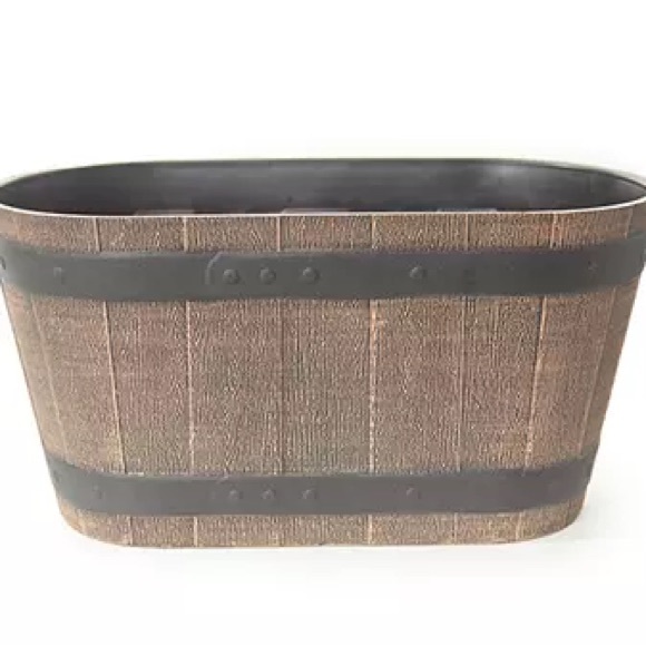 18" Oval Whiskey Barrel Resin Garden Planter Pot NWT - Picture 1 of 3